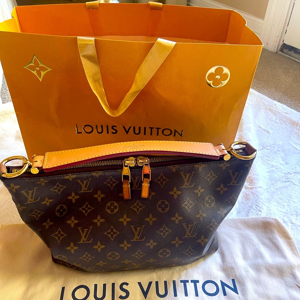 Louis Vuitton Sully MM Purse